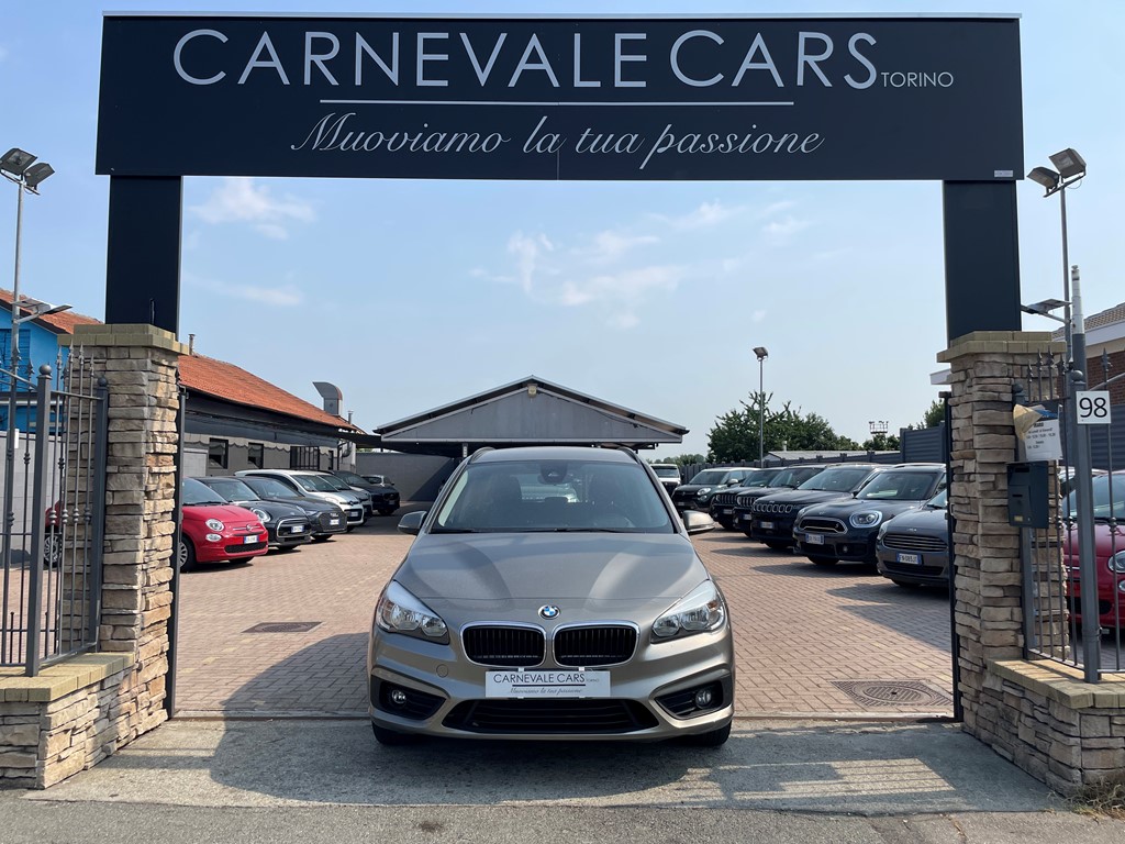 BMW serie 2 216d Gran Tourer Luxury 7 posti champagne metallizato - auto usato