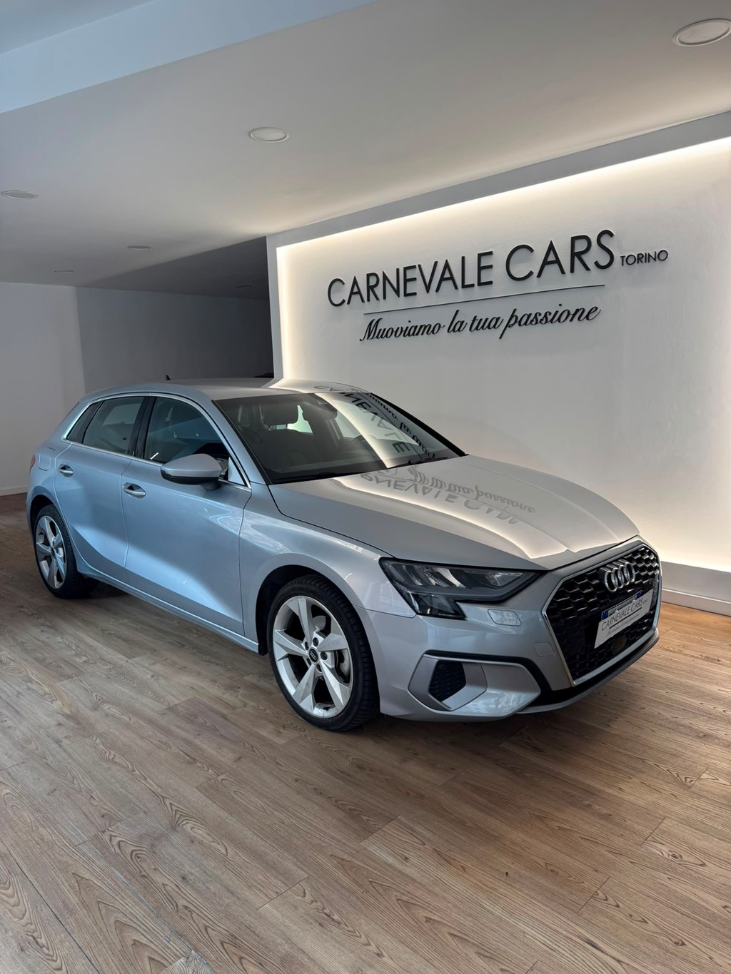 Audi A3 SPORTBACK 2.0 TDI 116CV BUSINESS argento metallizato - auto usato